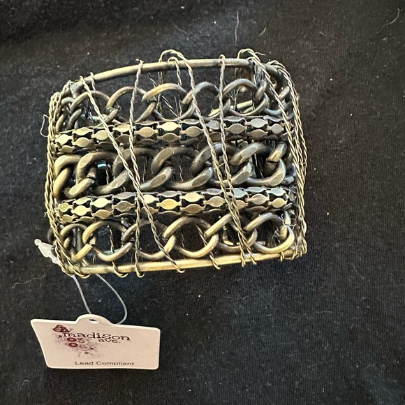 Madison Ave Cuff Bracelet NWT - Picture 1 of 4